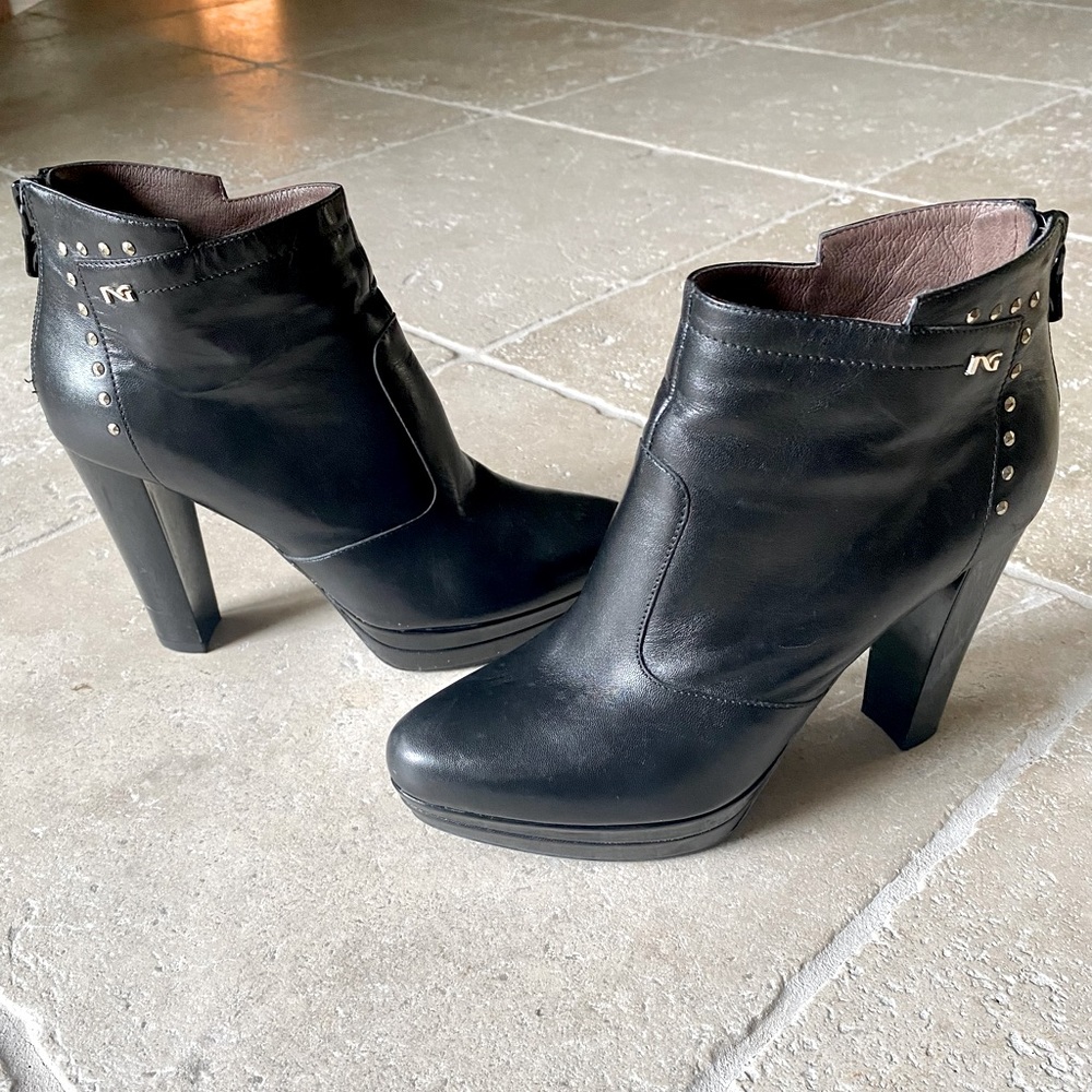 Nero Giardini Black Ankle Boots